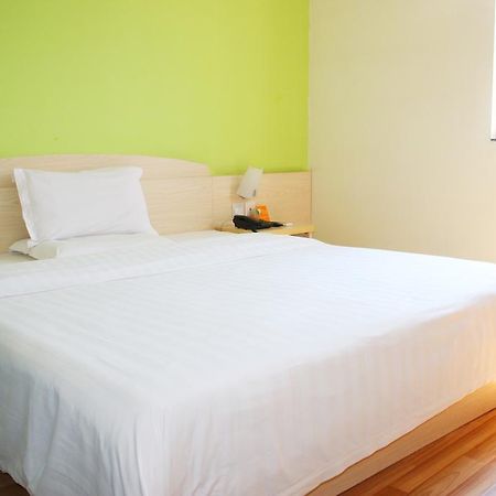 7Days Inn Changsha Jingwanzi International Furniture Square Чанша Екстер'єр фото