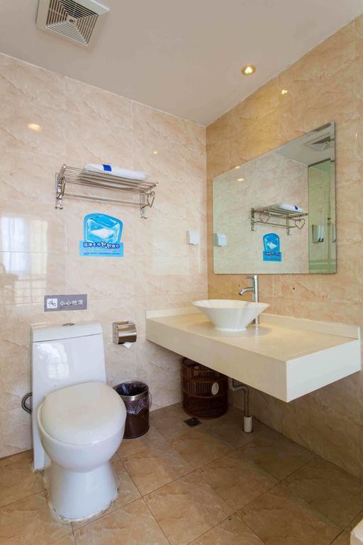 7Days Inn Changsha Jingwanzi International Furniture Square Чанша Номер фото